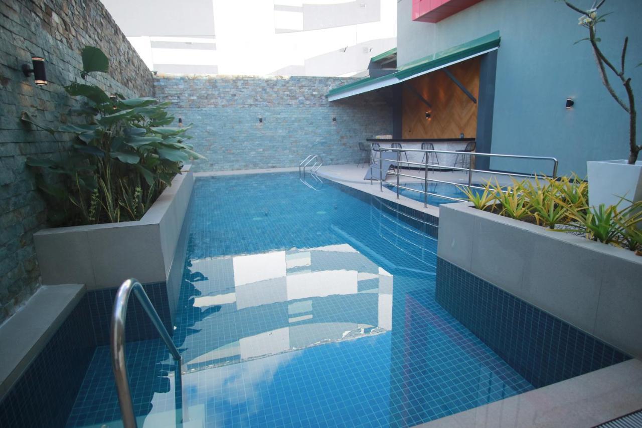 Summit Hotel Naga Экстерьер фото